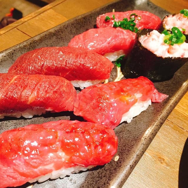 千日前 肉寿司 - サブ画像3