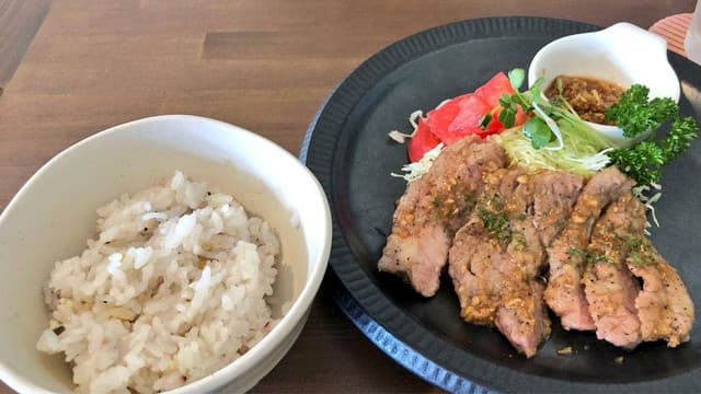 オアシス食堂 - サブ画像1