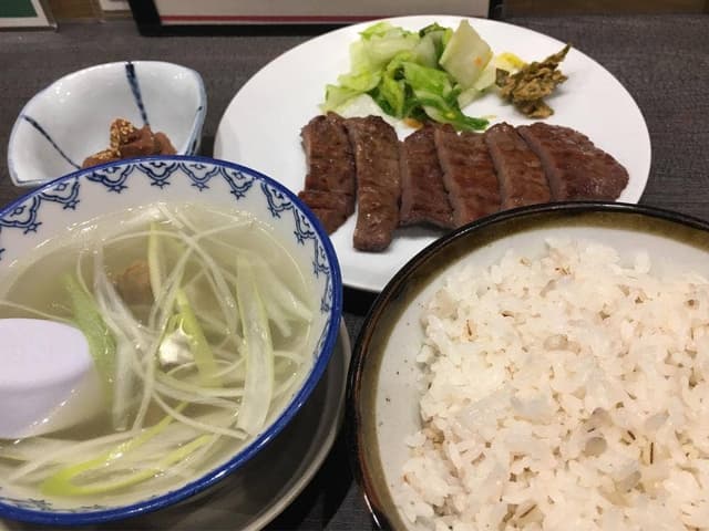 牛たん炭焼 利久 アミュプラザ鹿児島店 - サブ画像2