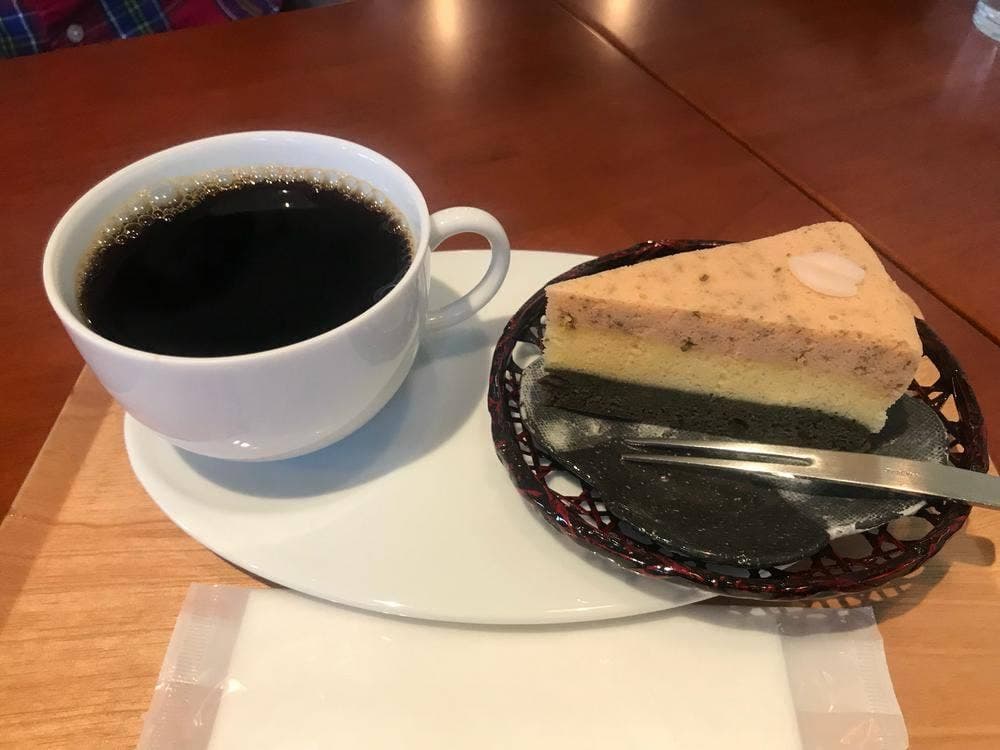 カフェデコウサイアン