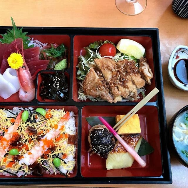 海鮮すし問屋 粋亭 - サブ画像3