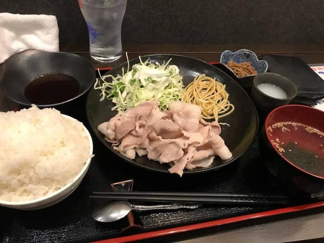 厳選島豚 しゃぶしゃぶ すき焼き せいりゅう - サブ画像3