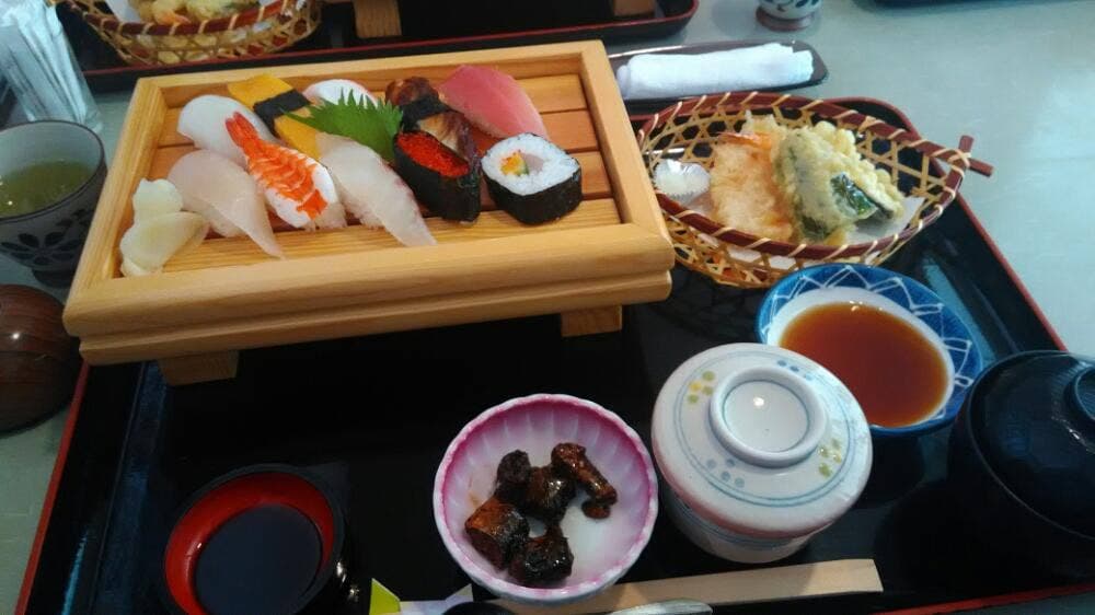 吟寿司 本店