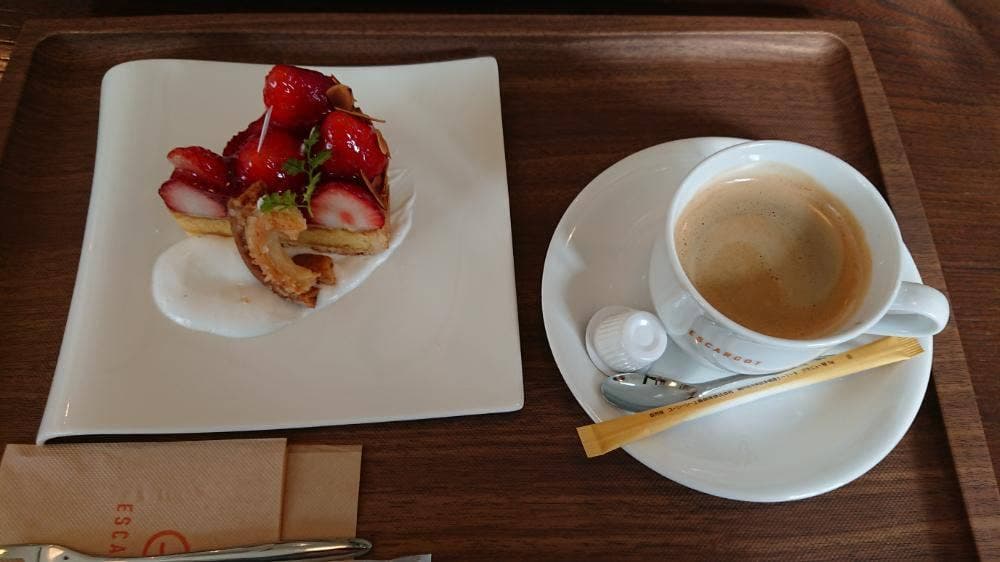 CAFE&SWEETS ESCARGOT