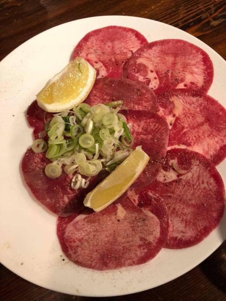炭火焼肉 七厘亭