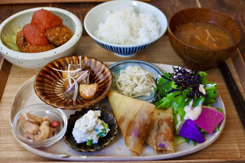 むぎわら食堂