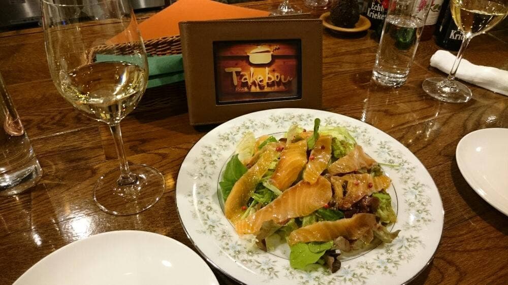 フランス家庭料理とワインのお店 Takebou