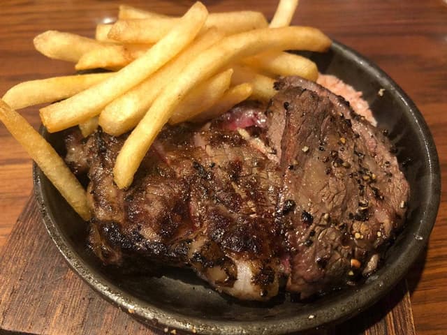 街の肉バル Buff 江坂店 - サブ画像1