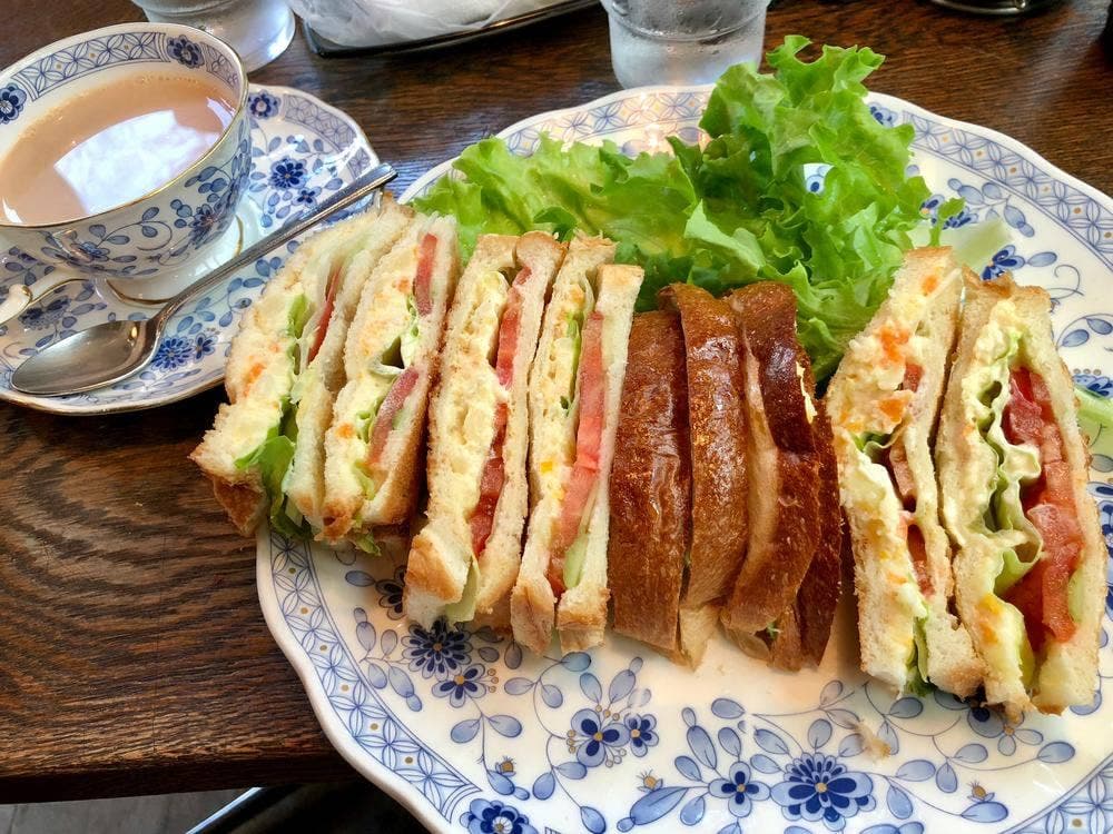 こんつぇると