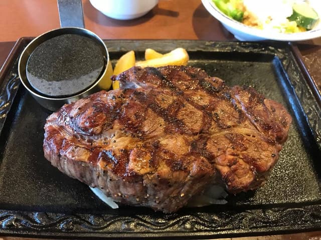 ステーキガスト 伊勢原店 - サブ画像1