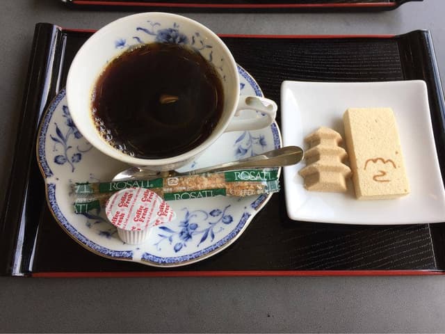 三重塔が見える喫茶室 - サブ画像1