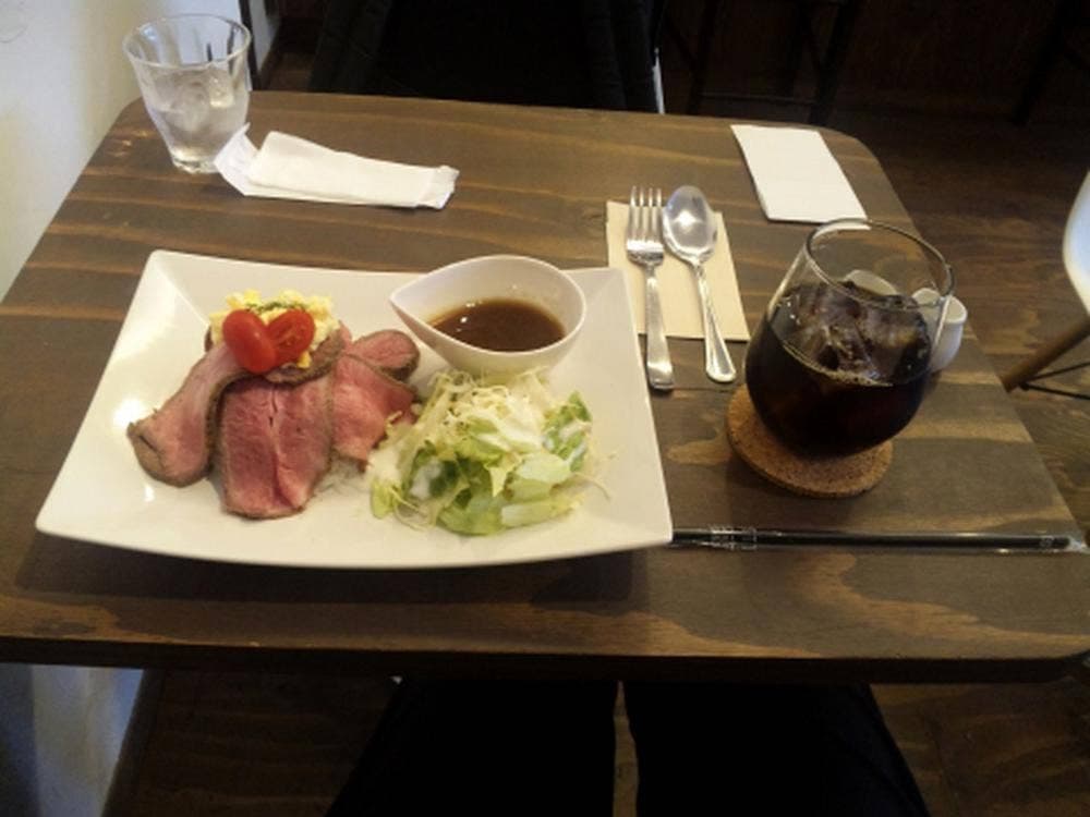 トム アンド ワイズ コーヒー