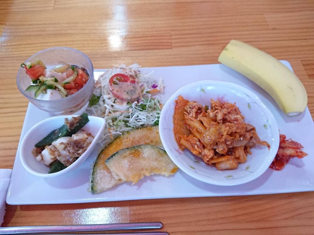 韓国食彩 オモニ 神戸店