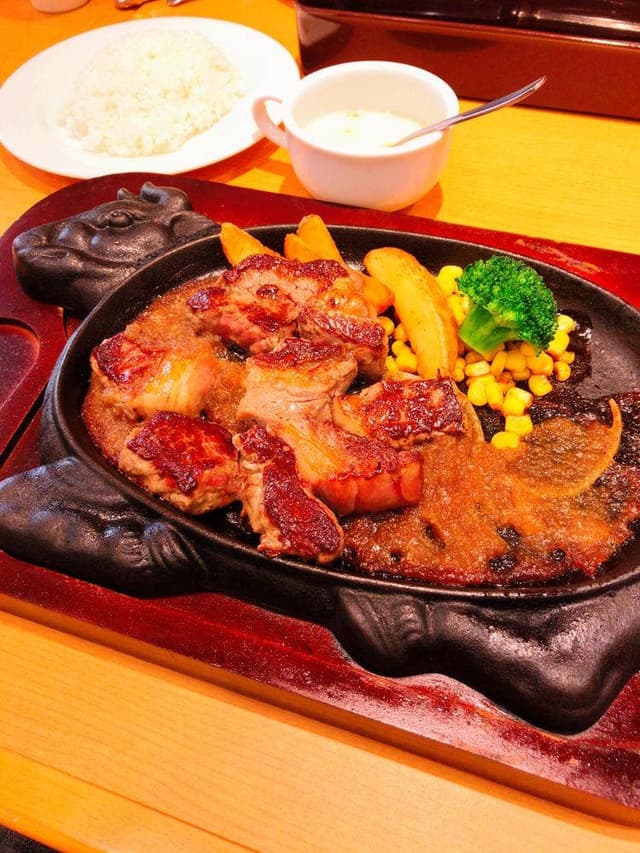 ステーキ宮 八王子松木店 - サブ画像3