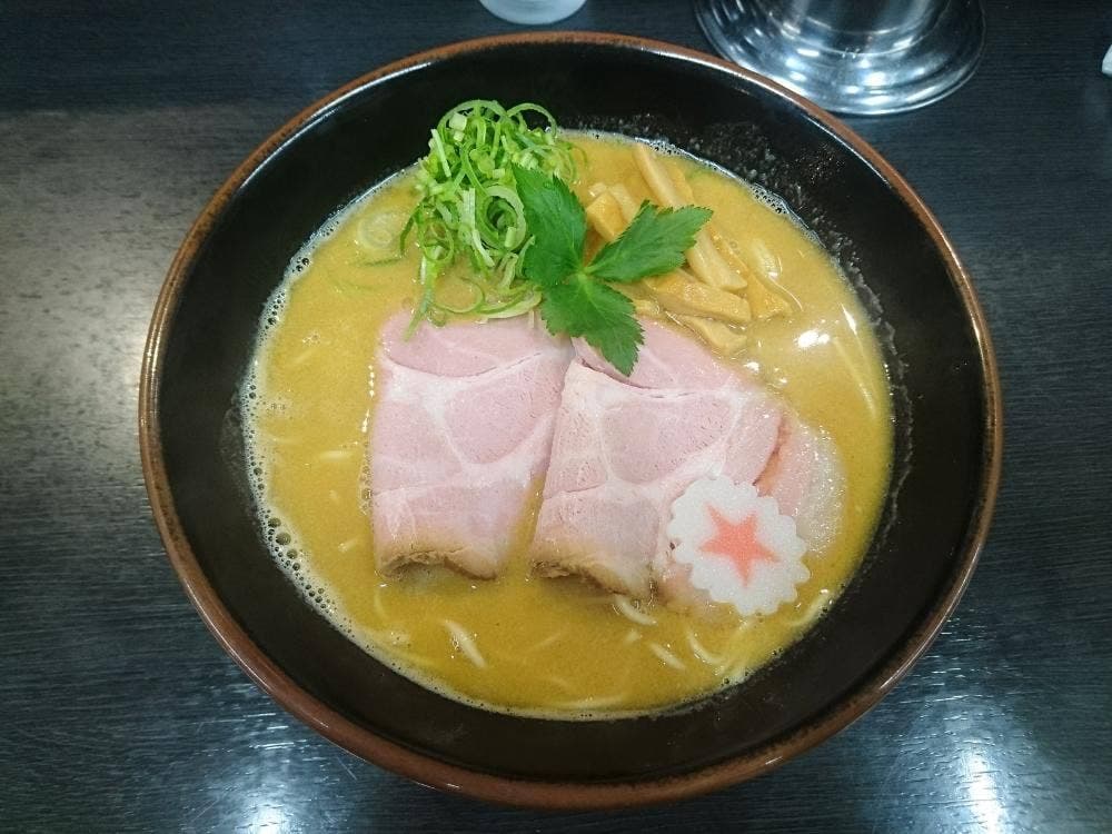 ラーメン まるさ商店