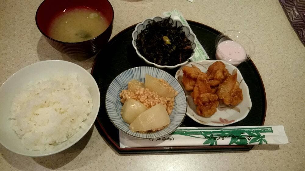 菜食美 つき朋