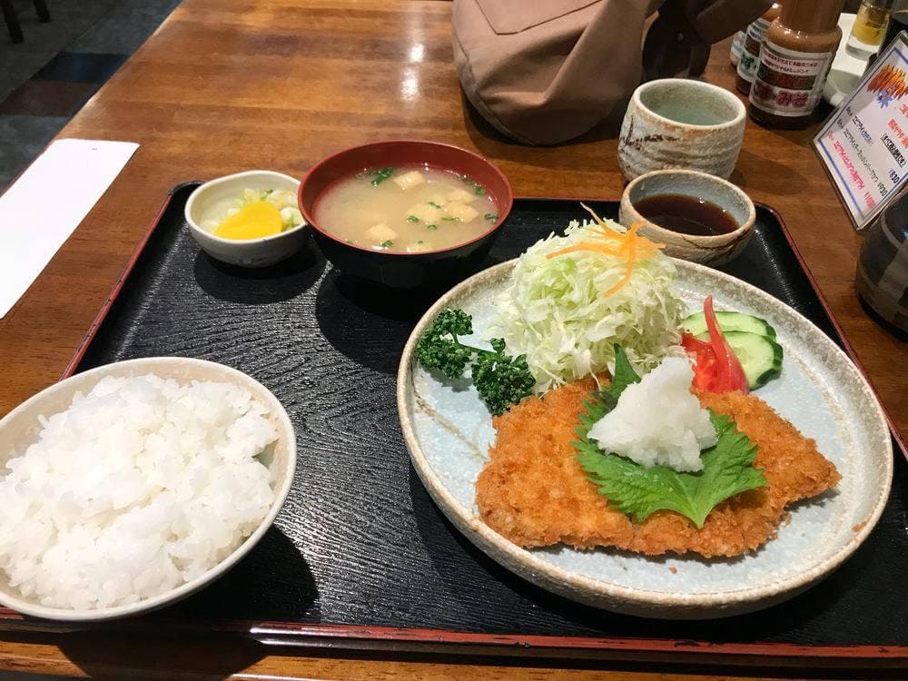 伊勢勝 西友道の尾店