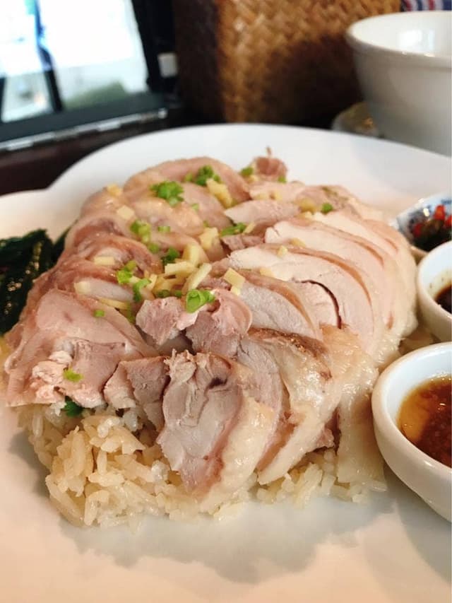 博多カオマンガイ 万国屋 - サブ画像1