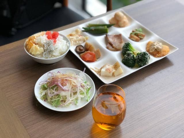 鶴雅ビュッフェダイニング札幌 - サブ画像1