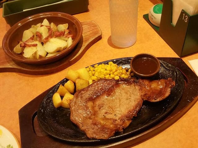 サイゼリヤ Luz湘南辻堂店 - サブ画像3