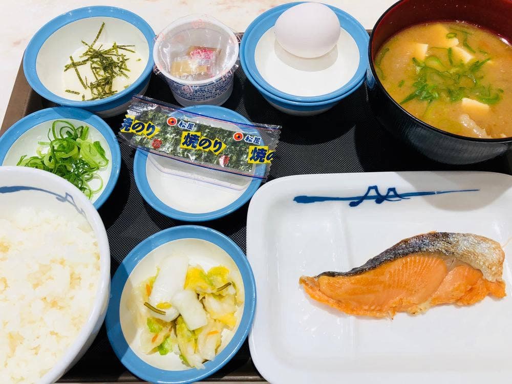 松屋 元町東口店