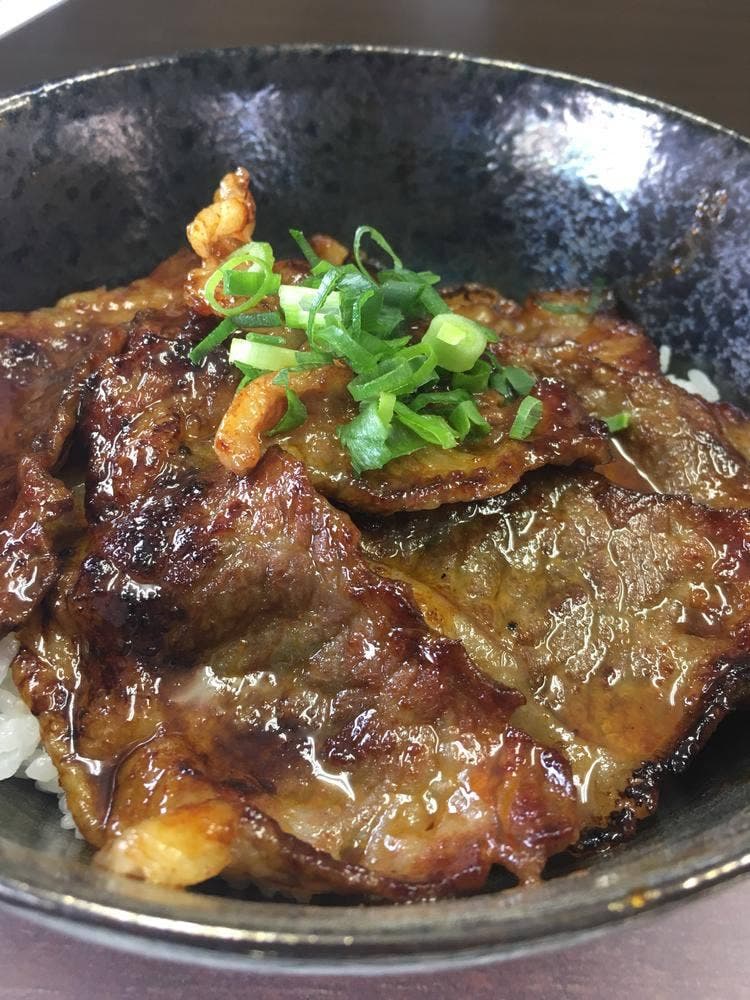 肉匠 江渡蘭世