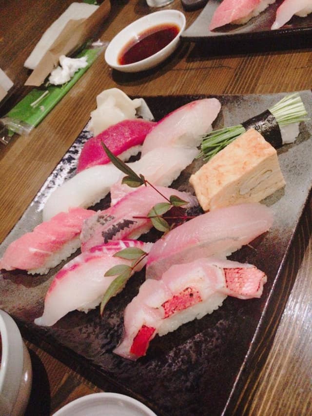 鮨Dining 朋や - サブ画像3
