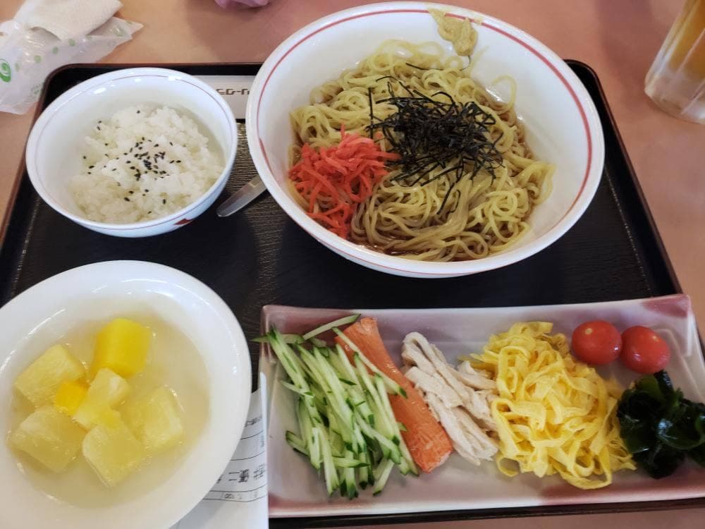 八幡カントリークラブ レストラン