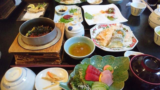 和食レストラン釜萬 空港本店 - サブ画像2