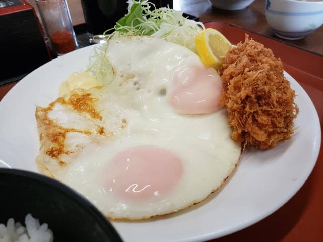 富山中央卸売市場 レストラン中央 - サブ画像1