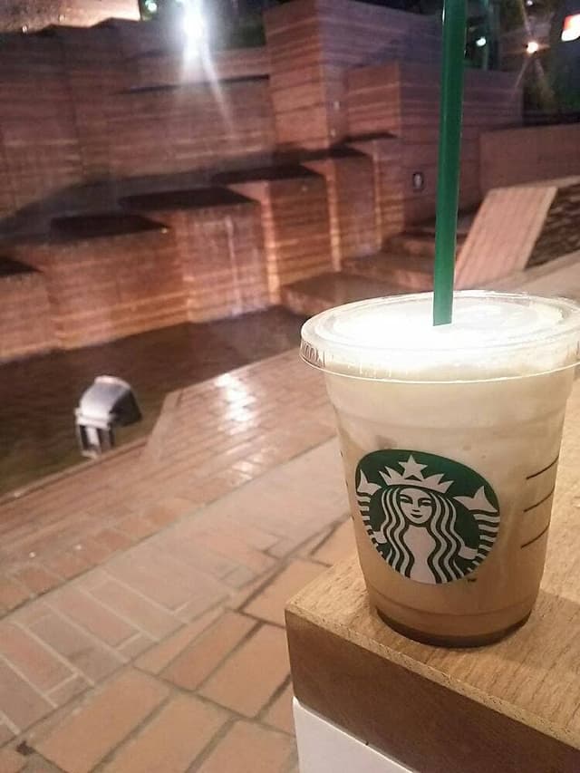 スターバックス コーヒー 新宿三井ビル店 - サブ画像2