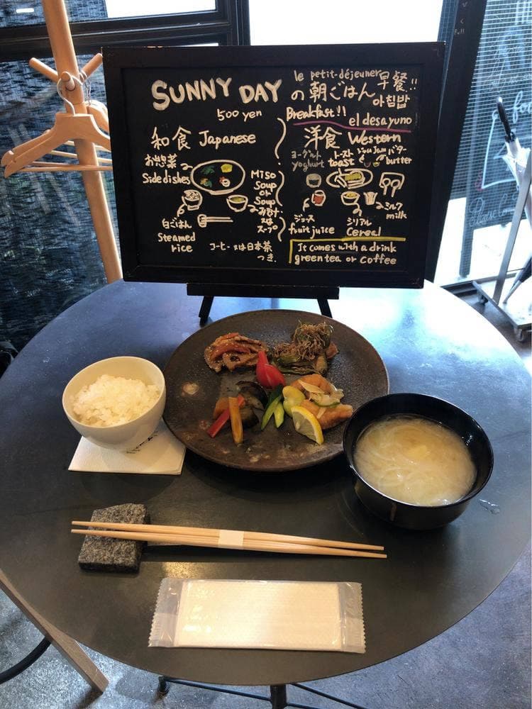 瀬戸内バル サニーデイホステル