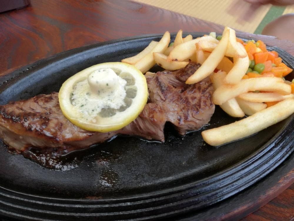 ステーキハウス ビッグハート 具志川本店