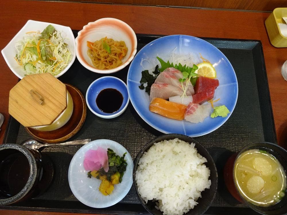 さんぞくや 東福岡店