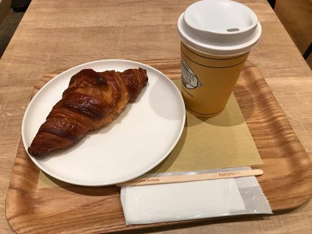 フレッシュネスバーガー 新宿三井ビル店 - サブ画像2