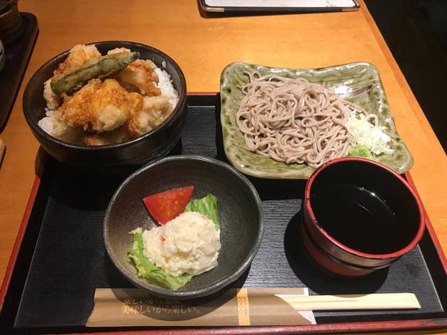 魚活鮮とあぶり焼 海へ APIA店 - サブ画像3
