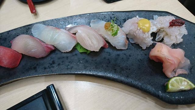 鮨処 すし富 淡路ハイウェイオアシス - サブ画像1
