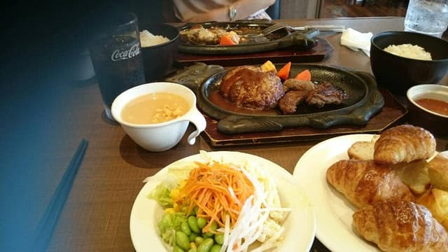 フォルクス 大和店 - サブ画像2
