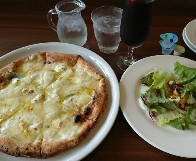 PIZZERIA Lucci 岩見沢店 - サブ画像3