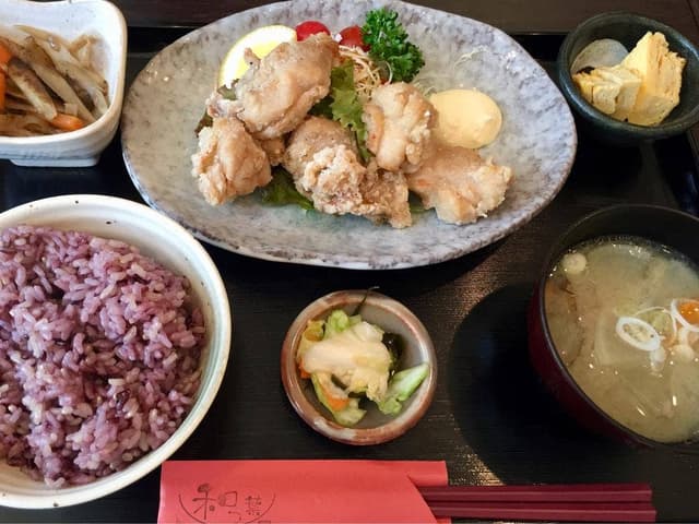 和っ葉 玄米おにぎりとおばんざいの店 - サブ画像2