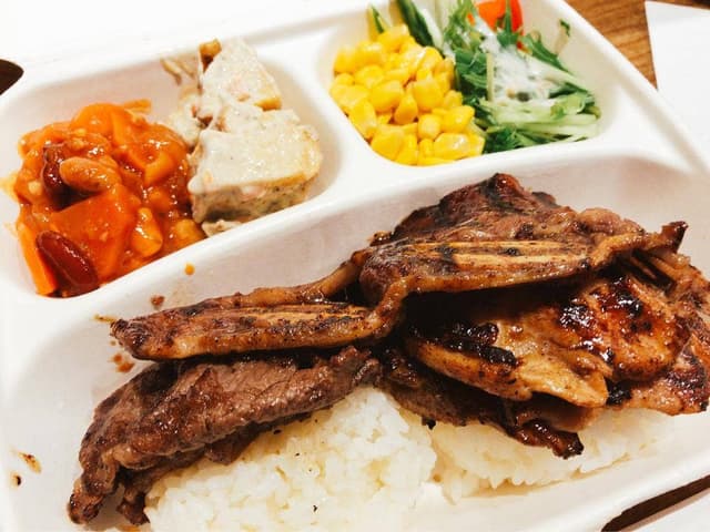 Yummy Hawaiian BBQ ささしまグローバルゲート店 - サブ画像3
