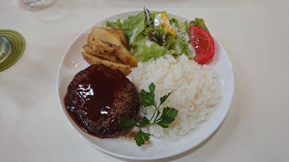 ドッグカフェ&ガーデン ラリュール