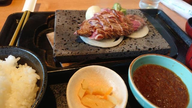 石焼ステーキ 贅 福島鎌田店 - サブ画像1