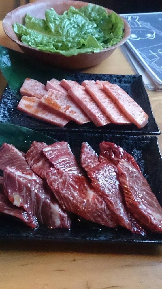 松の実 本店 炭火焼肉