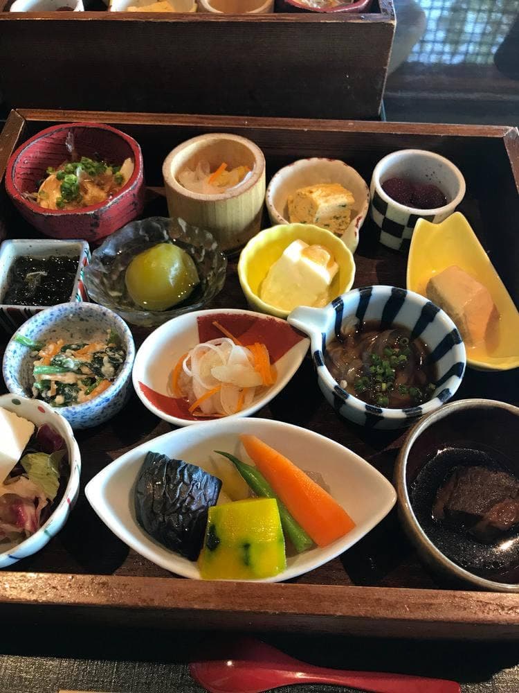 日本料理 わらびの森