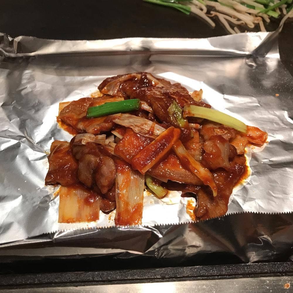 赤ちょうちん焼肉ホルモン店