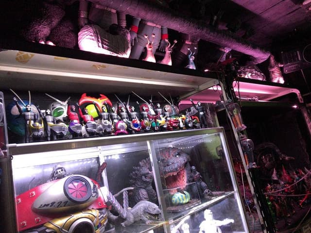 特撮ヒーローBAR 俺の部屋 - サブ画像2
