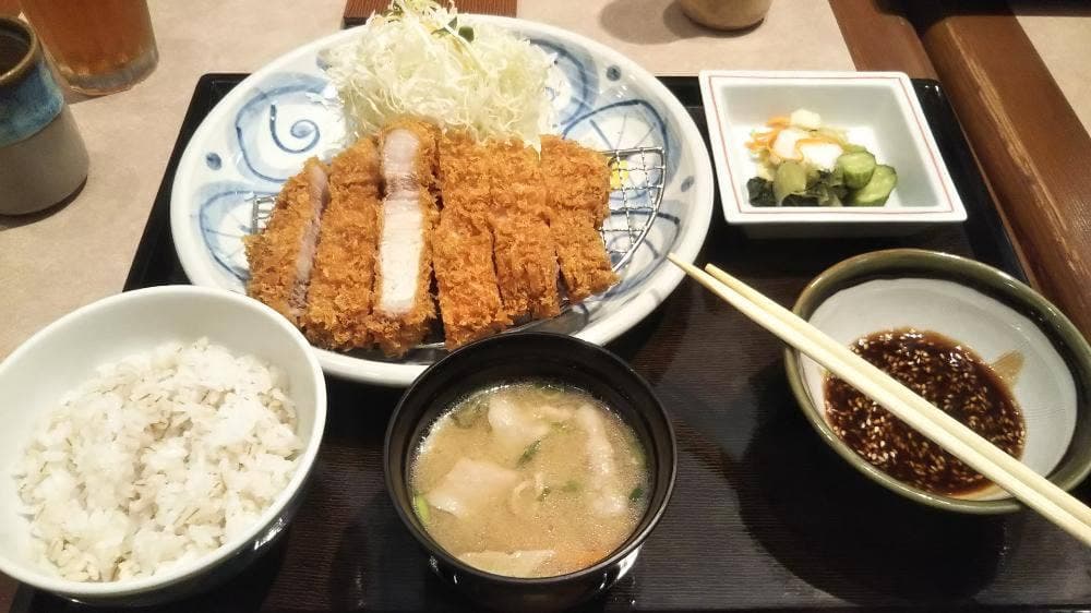 かつ一番 広江店