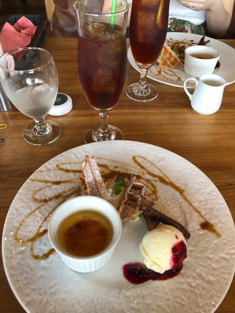 カフェバー ジ アース