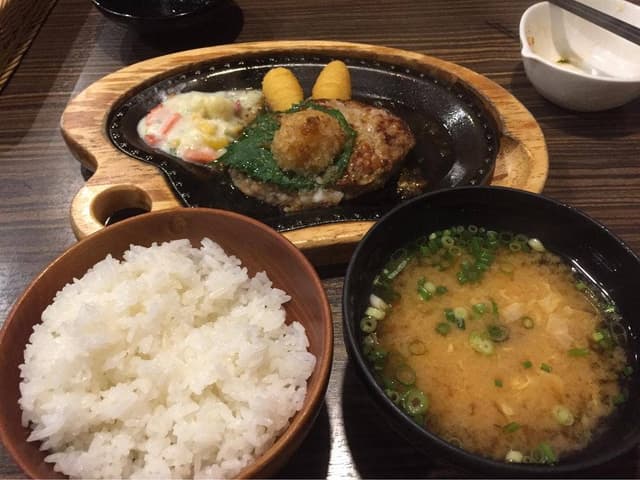 びっくりドンキー 小雑賀店 - サブ画像1